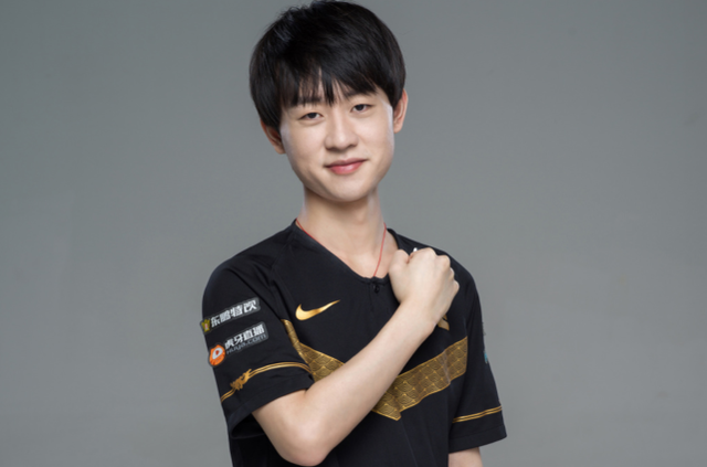 然是球队不 然是球队不