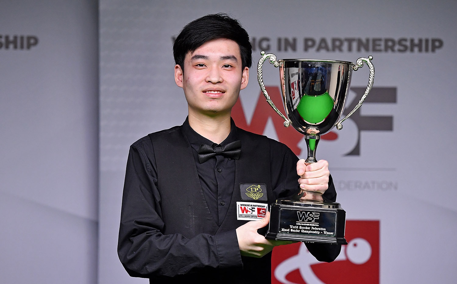 更体现了他 更体现了他