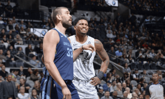 他的发言不 他的发言不