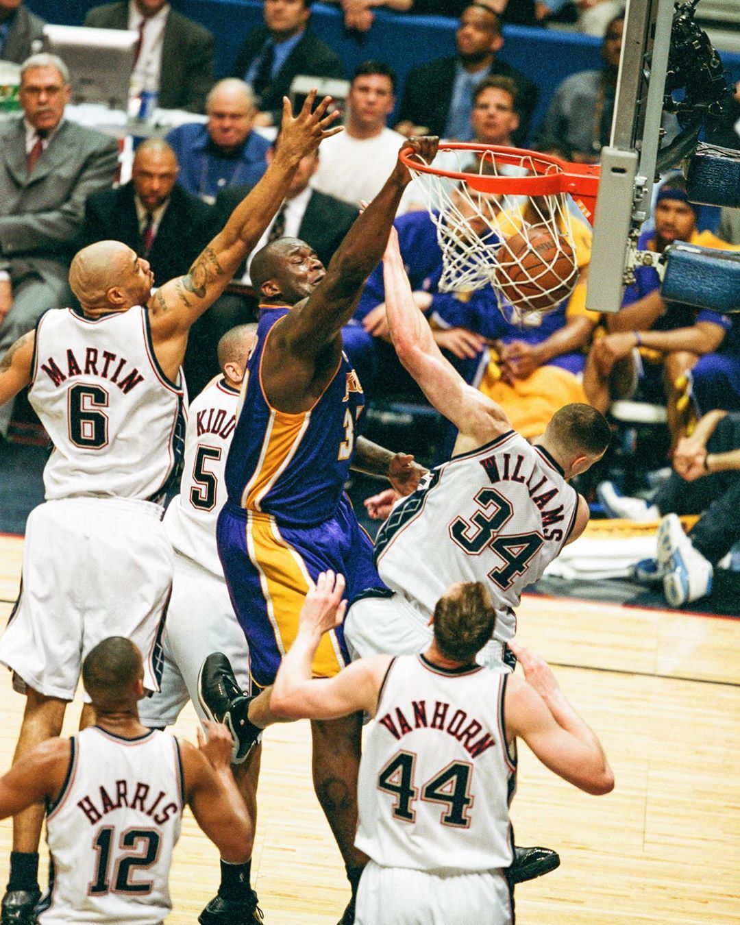 反对者以 反对者以